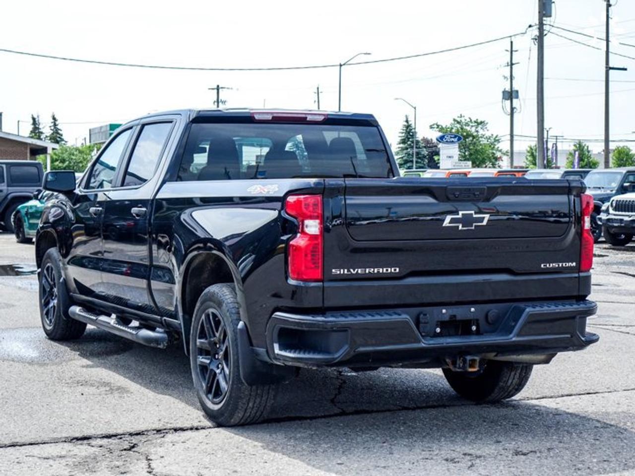 2024 Chevrolet Silverado 1500 Custom 4WD Crew Cab 157" MultiPro Tailgate 6 Passenger Remote Start Alloy Photo