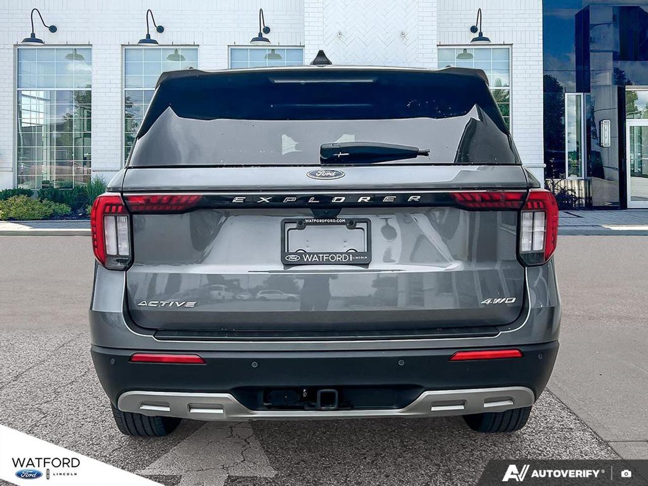 2025 Ford Explorer Active 4WD Photo