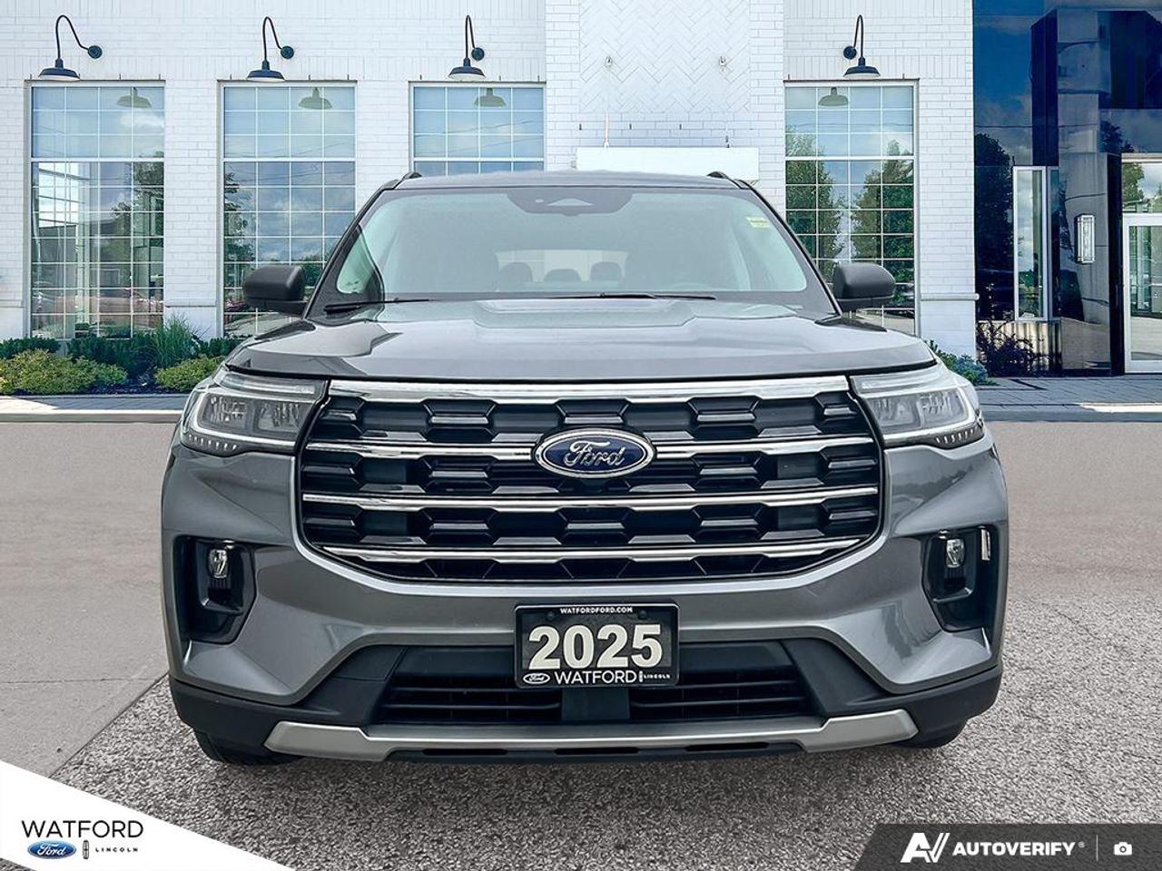 2025 Ford Explorer Active 4WD Photo