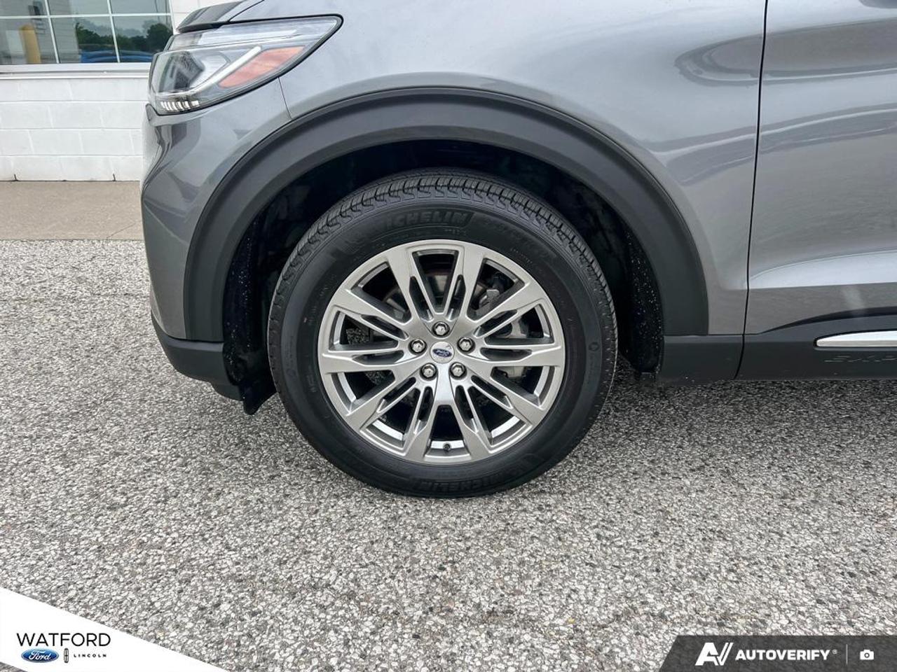 2025 Ford Explorer Active 4WD Photo