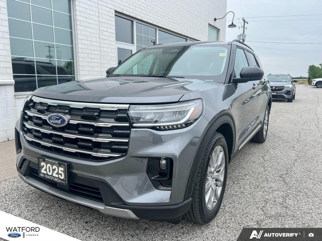 2025 Ford Explorer Active 4WD Photo