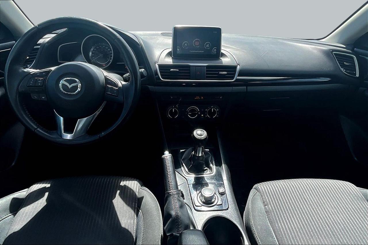 2016 Mazda MAZDA3  Photo