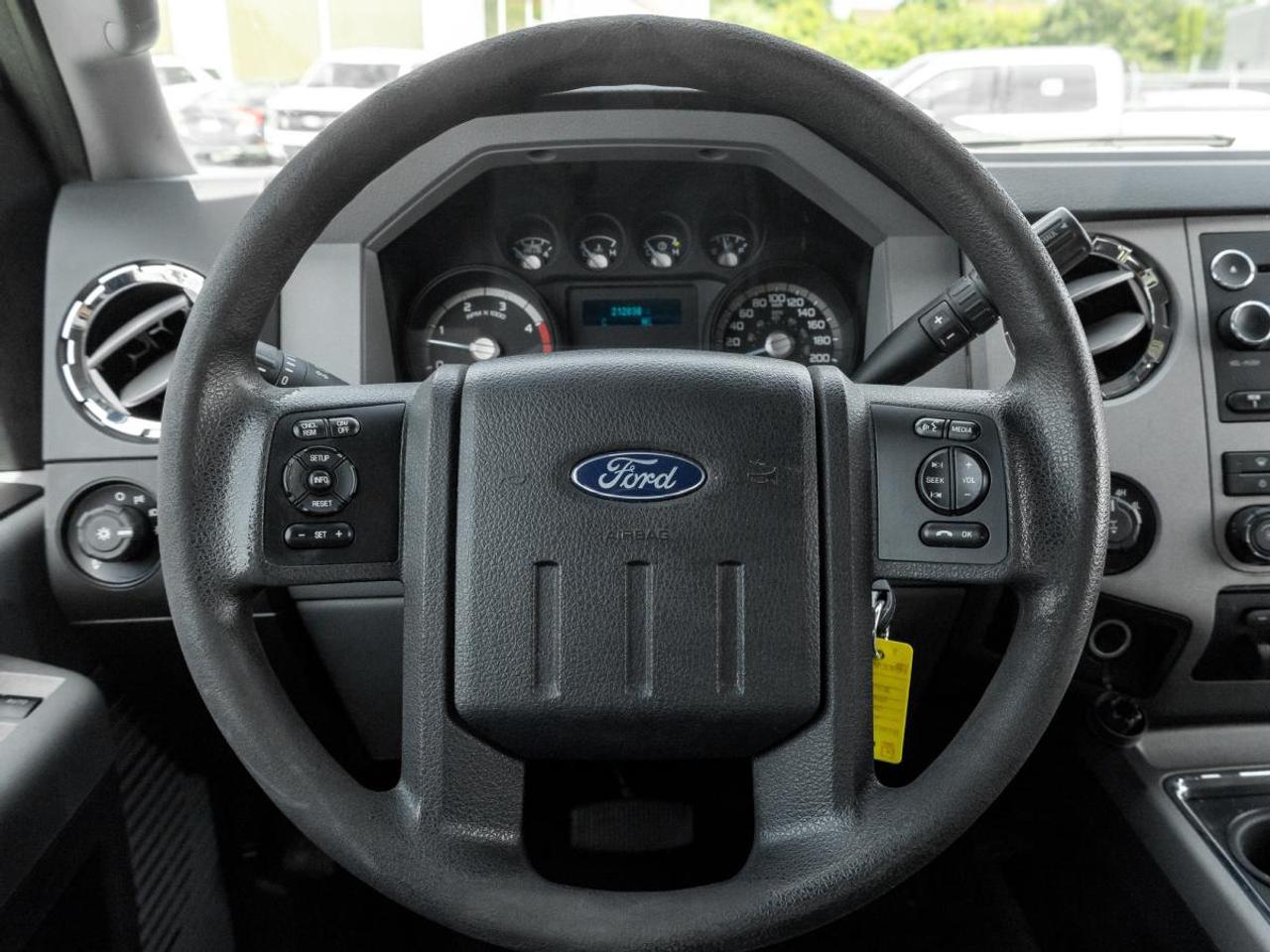 2016 Ford F-250 Super Duty SRW XLT Photo