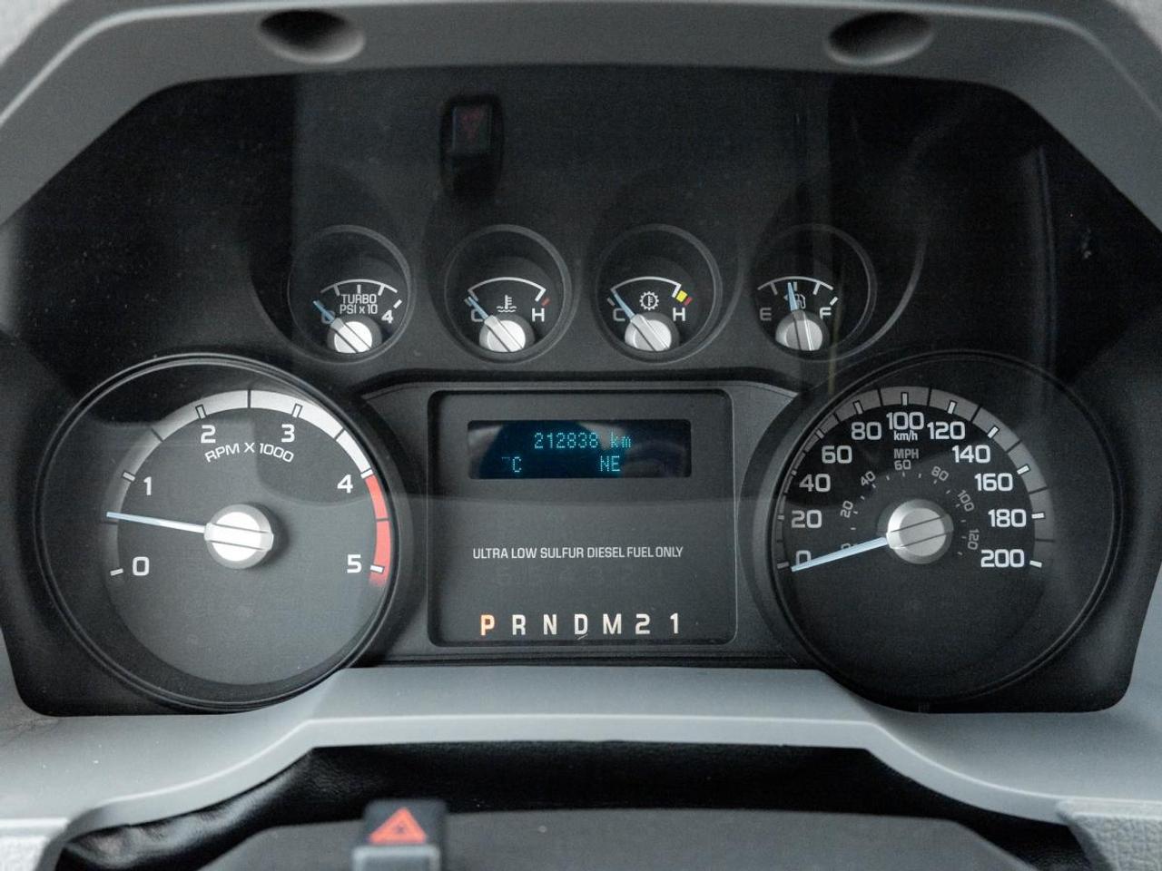 2016 Ford F-250 Super Duty SRW XLT Photo