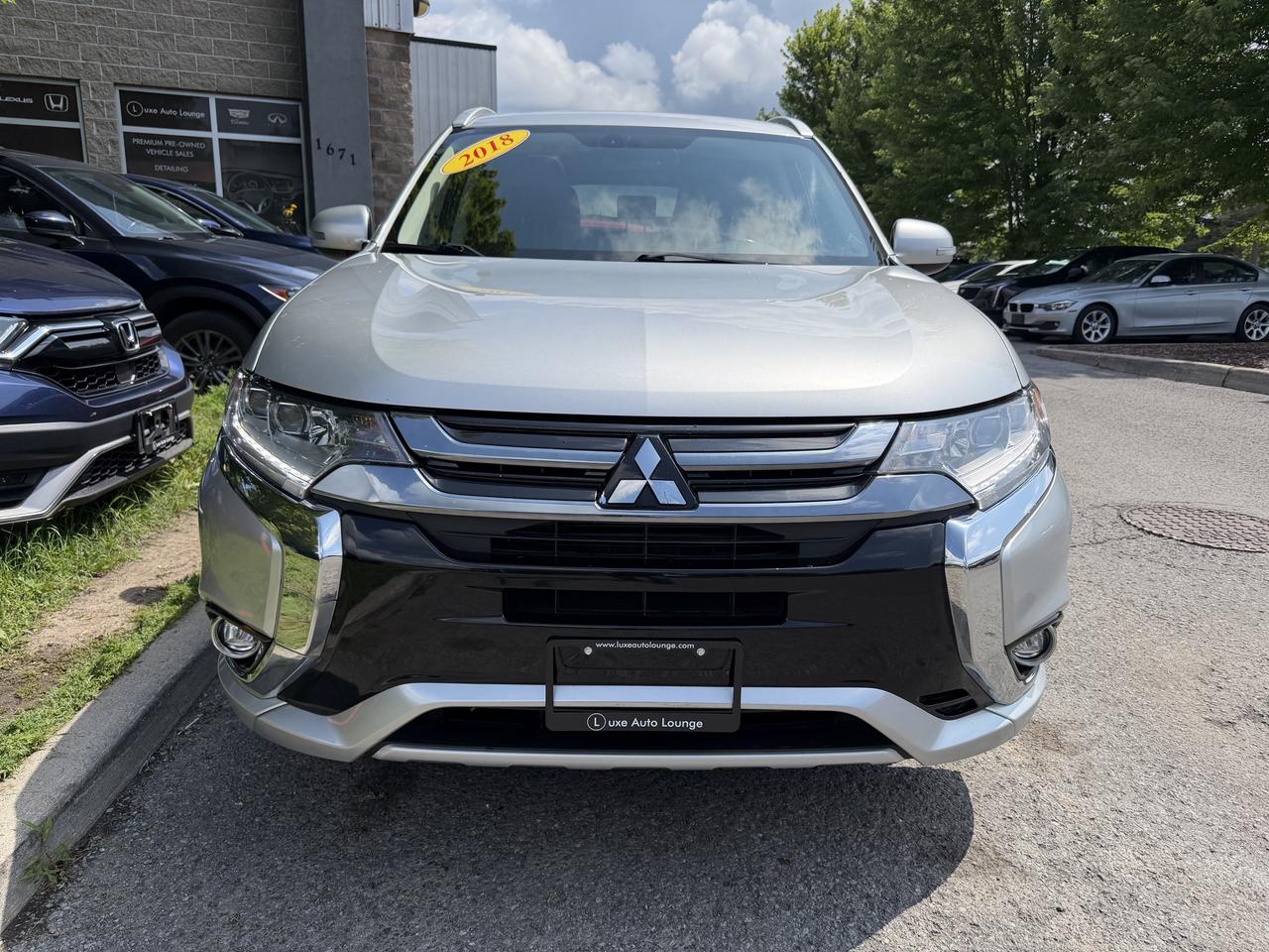 2018 Mitsubishi Outlander PHEV SEL PHEV! LEATHER, SUNROOF, HEATED SEATS, LOADED! Photo