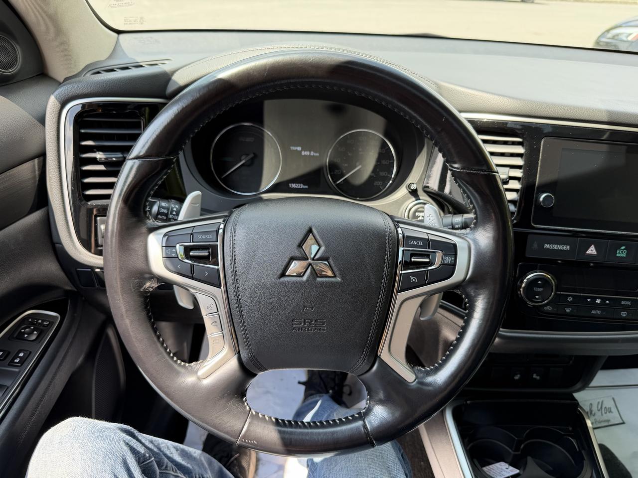 2018 Mitsubishi Outlander PHEV SEL PHEV! LEATHER, SUNROOF, HEATED SEATS, LOADED! Photo