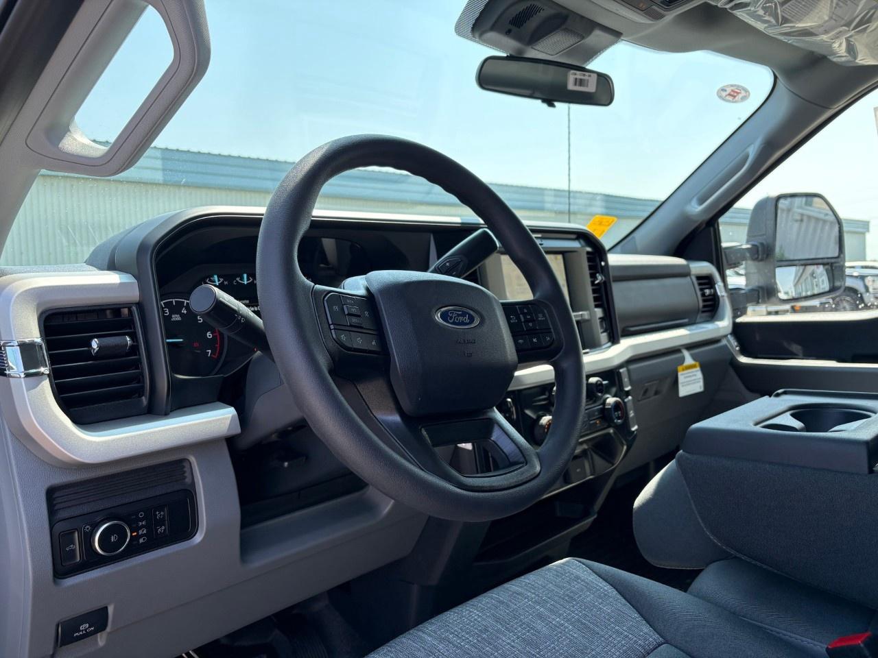 2026 Ford F-250 Super Duty SRW XLT 4WD SUPERCAB 6.75' BOX Photo
