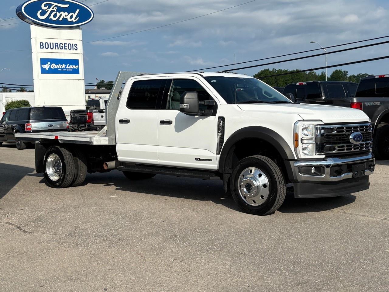 2024 Ford F-550 Super Duty DRW Photo