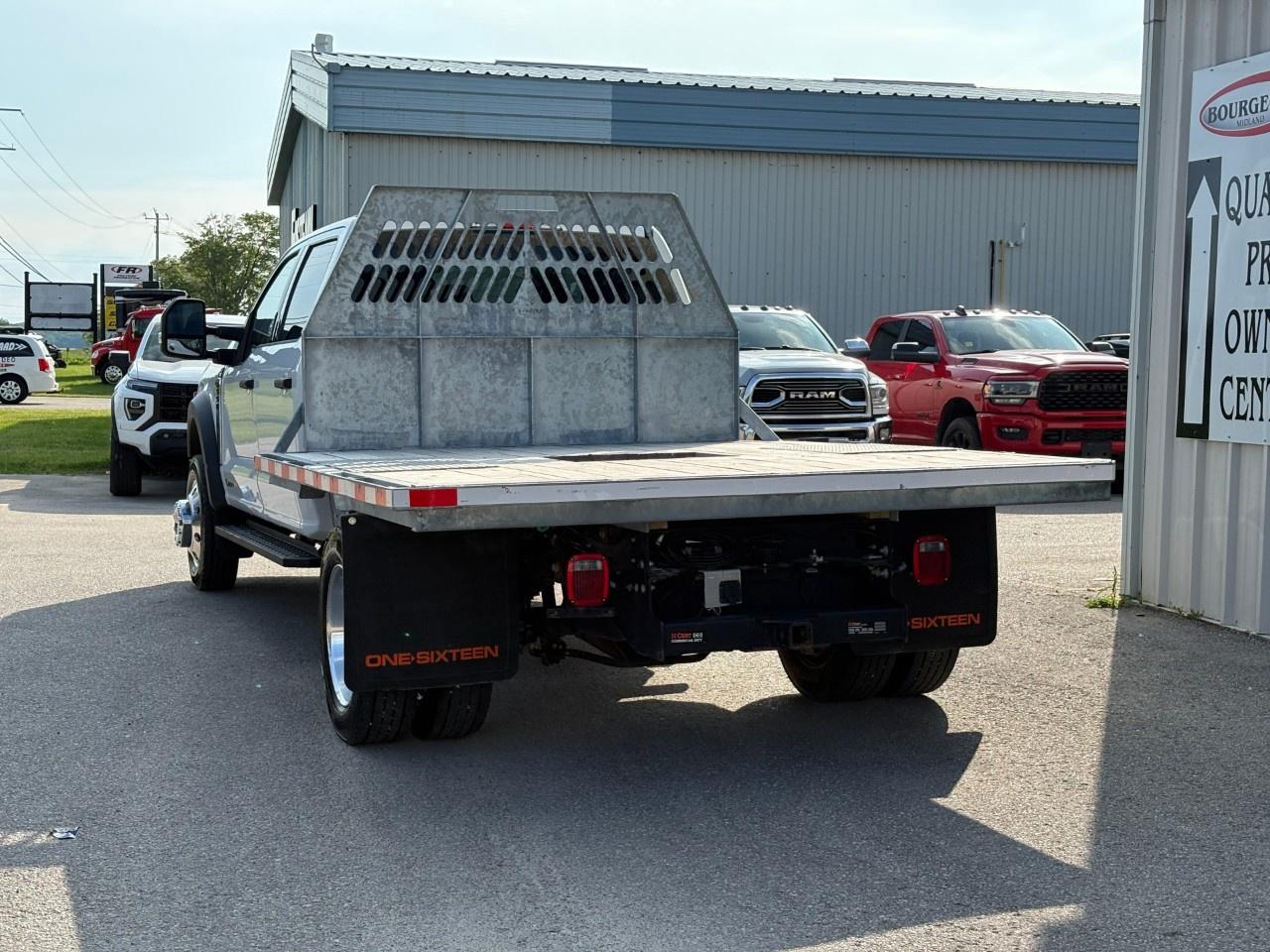 2024 Ford F-550 Super Duty DRW Photo