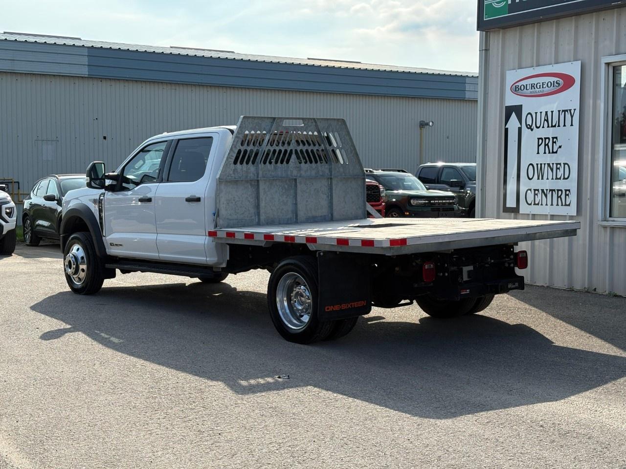 2024 Ford F-550 Super Duty DRW Photo