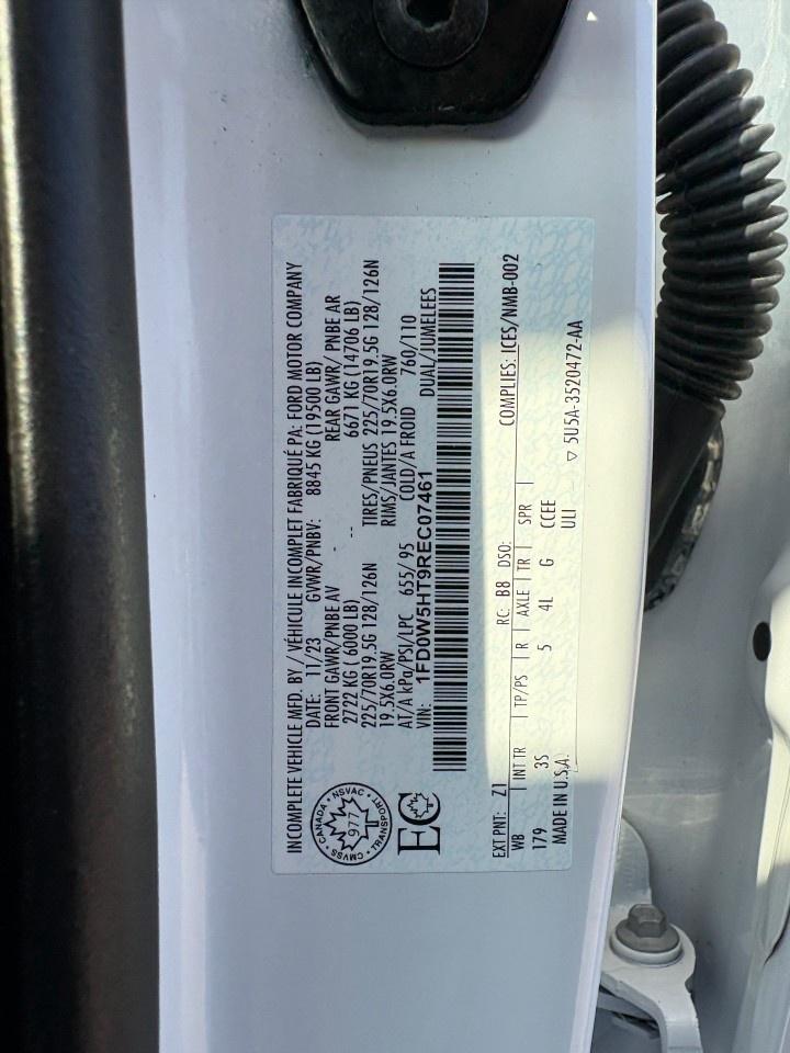 2024 Ford F-550 Super Duty DRW Photo