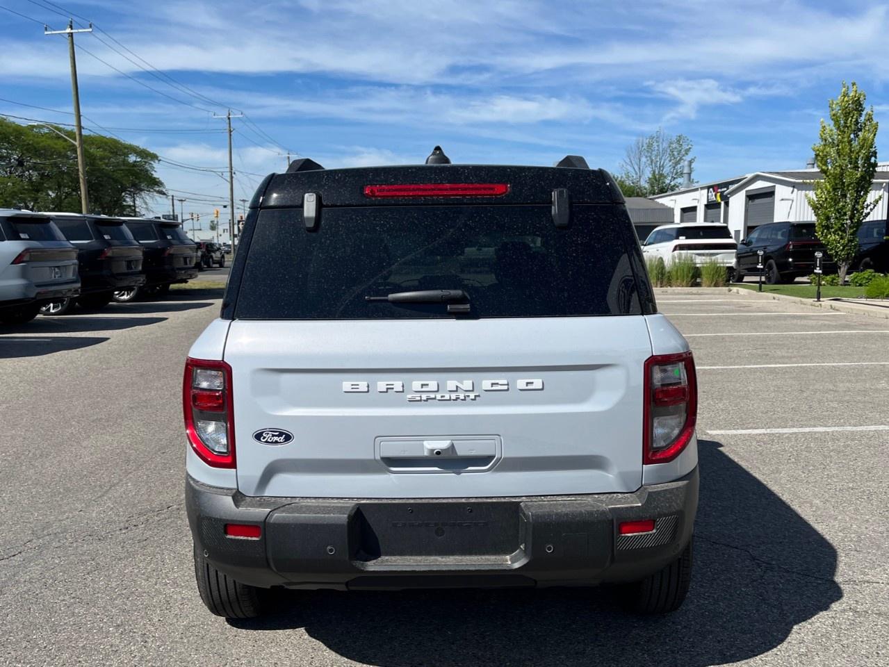 2026 Ford Bronco Sport Outer Banks 4x4 Photo3