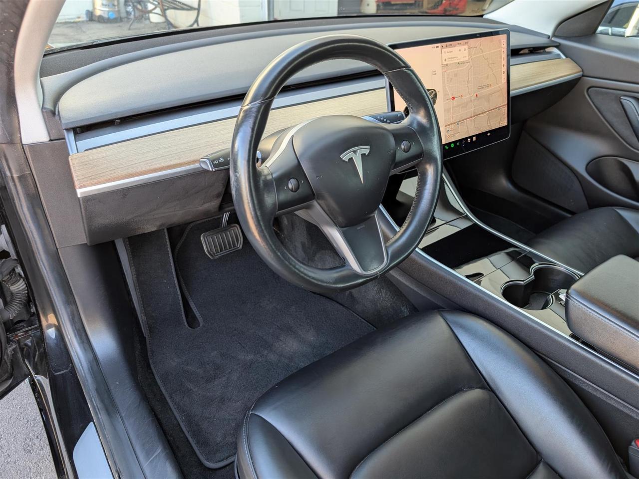 2019 Tesla Model 3 STANDARD RANGE PLUS Photo