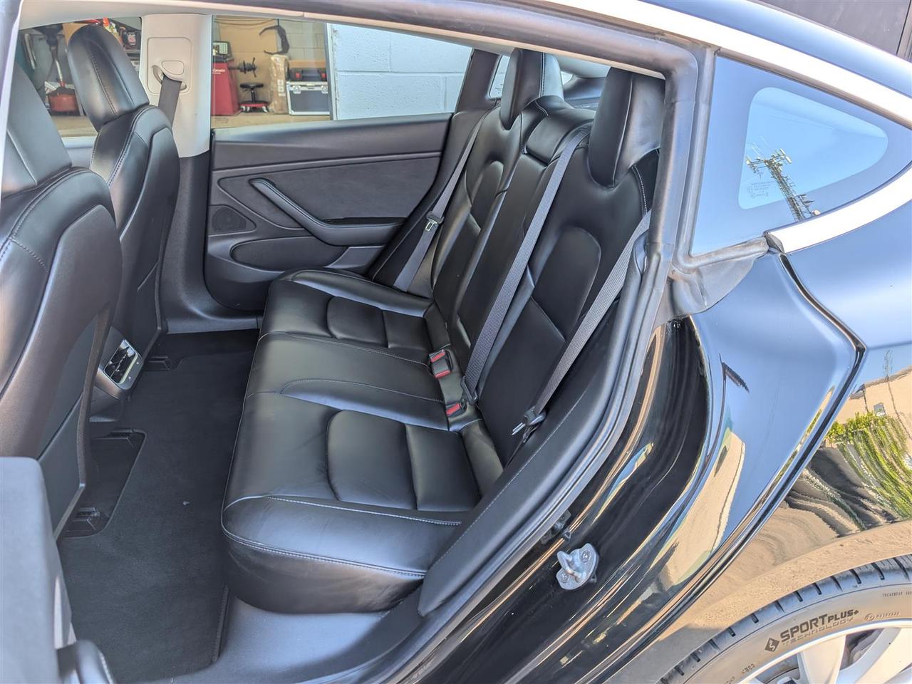 2019 Tesla Model 3 STANDARD RANGE PLUS Photo