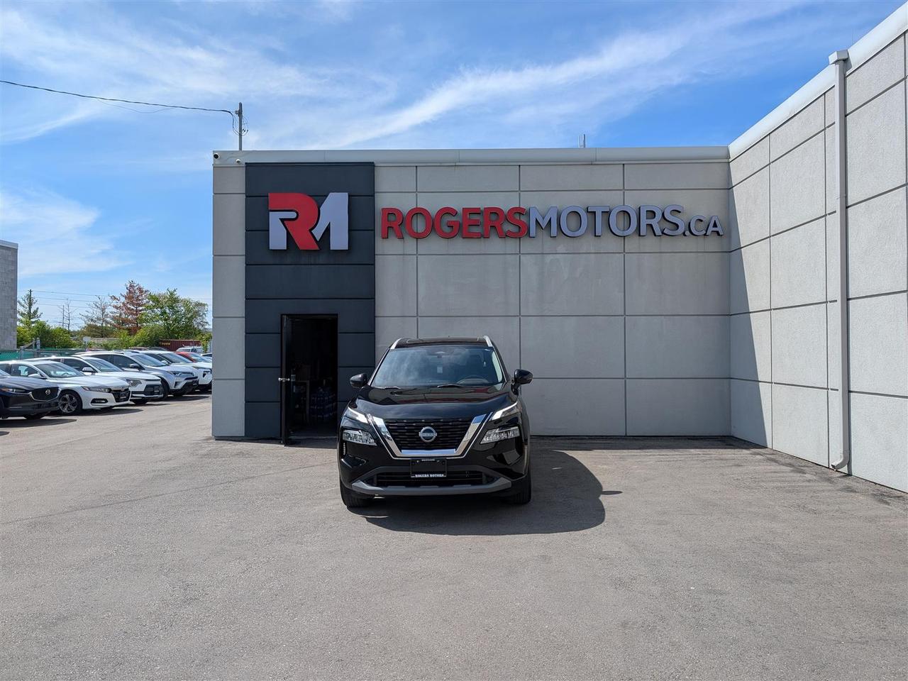 2023 Nissan Rogue SV AWD - PANO ROOF - REV CAM - TECH FEATS Photo