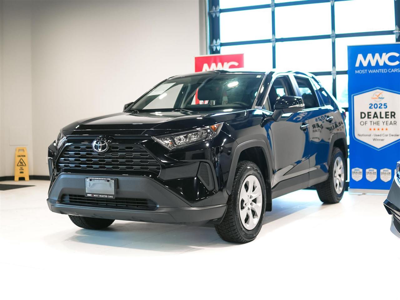 2022 Toyota RAV4 LE | NO ACCIDENTS | ONE OWNER | TOYOTA SERVICED Photo