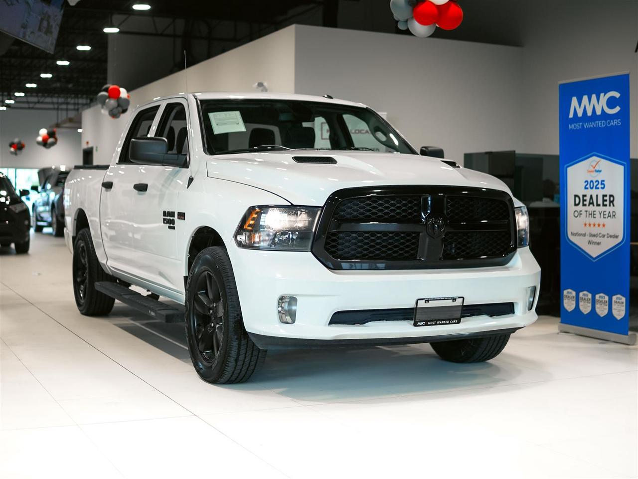 2022 RAM 1500 Classic EXPRESS CREW CAB 4X4 | 5.7 HEMI | NIGHT PKG Photo