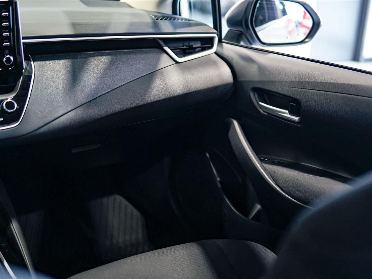 2021 Toyota Corolla LE | NO ACCIDENTS | BLIND SPOT | HEATED SEATS Photo