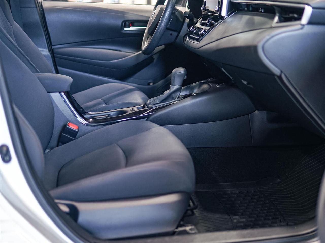 2021 Toyota Corolla LE | NO ACCIDENTS | BLIND SPOT | HEATED SEATS Photo