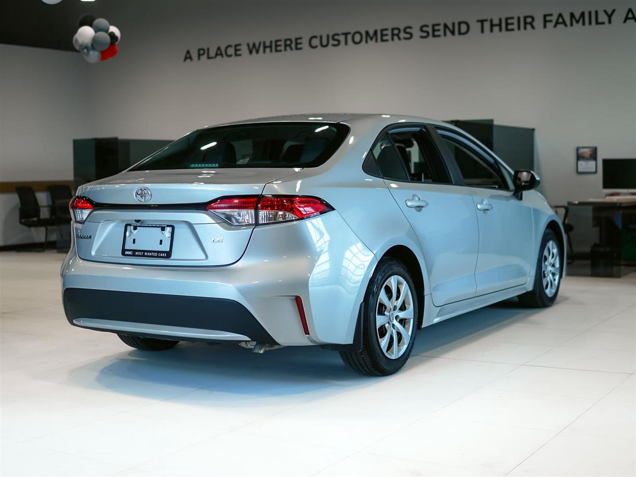 2021 Toyota Corolla LE | NO ACCIDENTS | BLIND SPOT | HEATED SEATS Photo