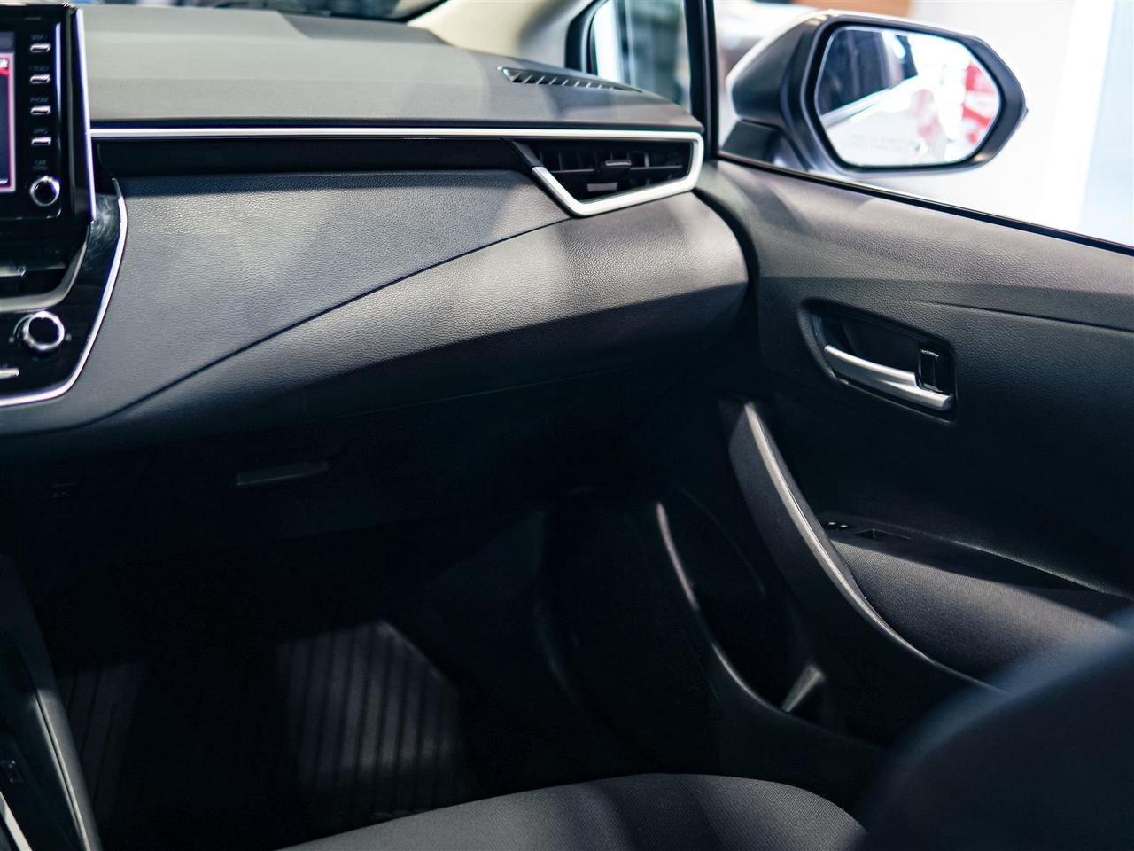 2021 Toyota Corolla LE | NO ACCIDENTS | BLIND SPOT | HEATED SEATS Photo