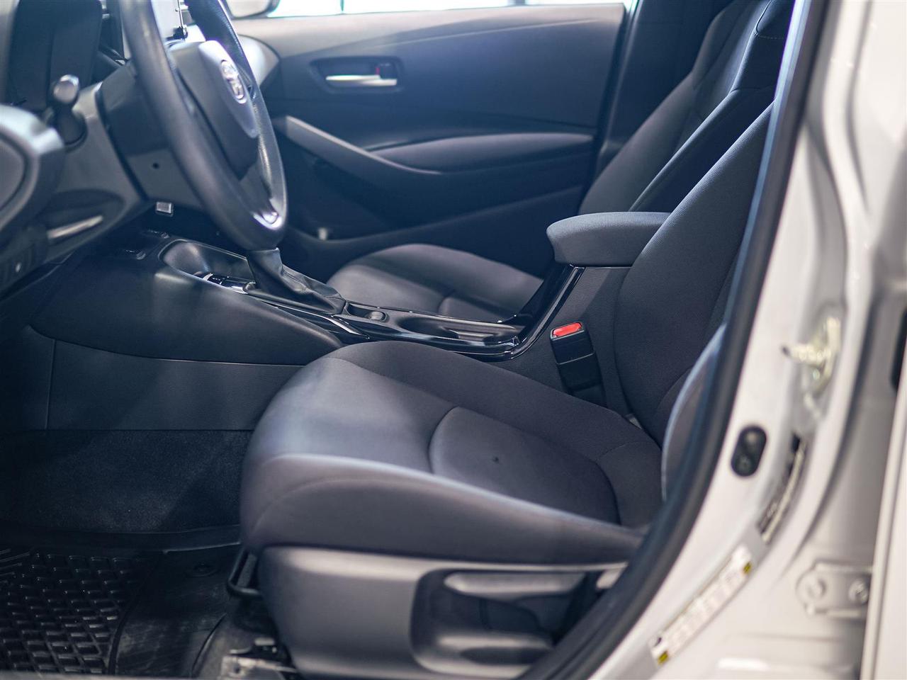 2021 Toyota Corolla LE | NO ACCIDENTS | BLIND SPOT | HEATED SEATS Photo