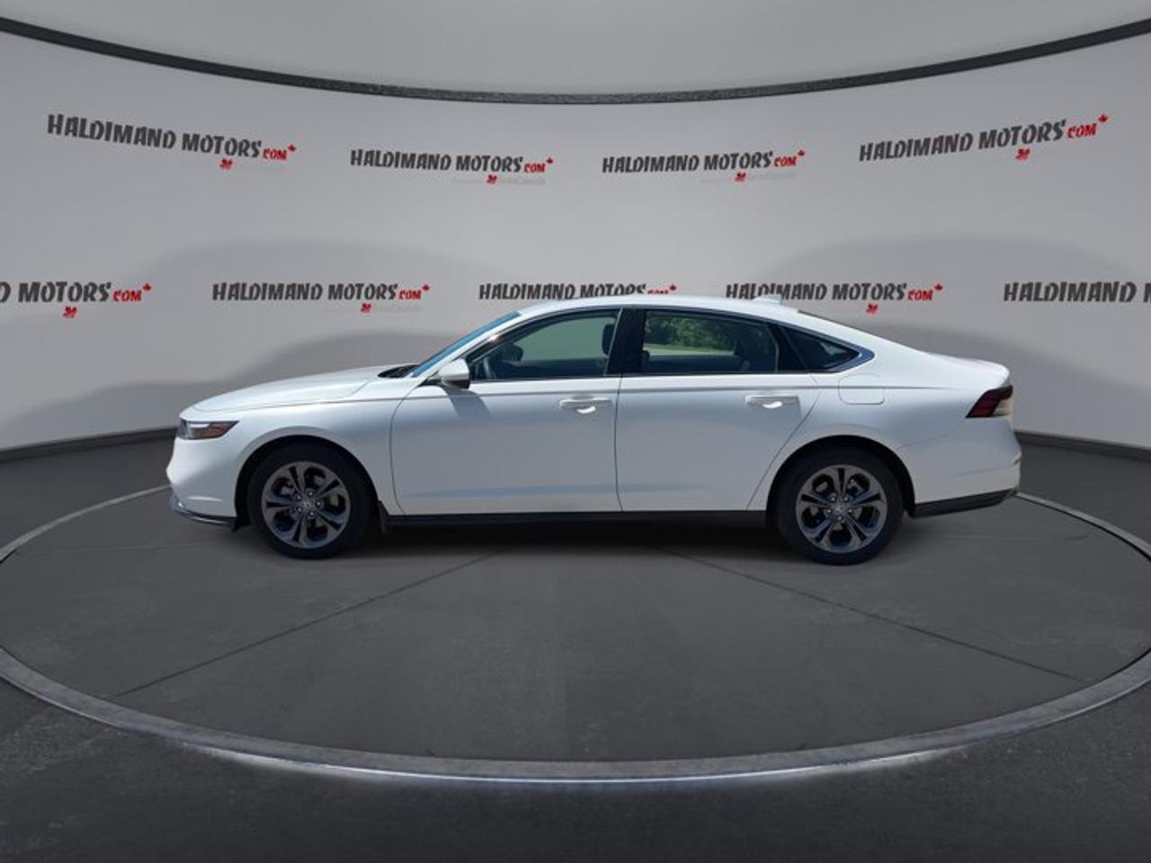 2024 Honda Accord Sedan EX | NO ACCIDENTS | SUNROOF Photo4