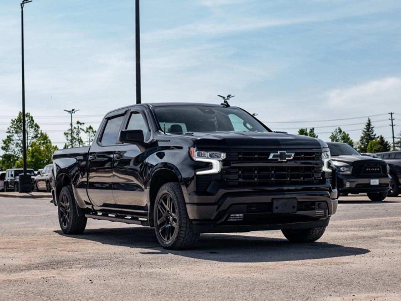2022 Chevrolet Silverado 1500 RST Photo