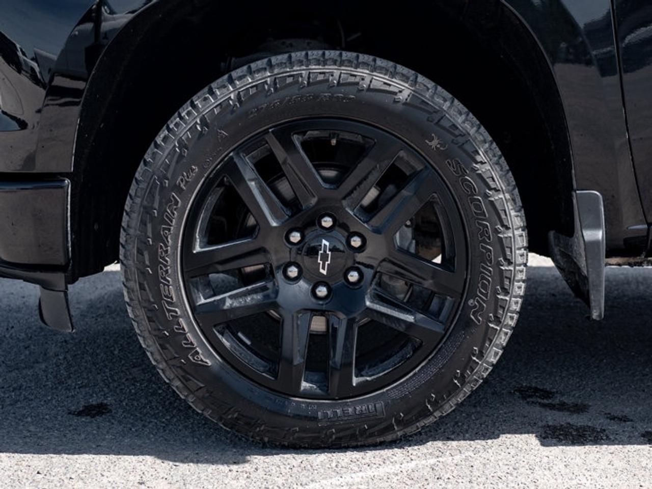 2022 Chevrolet Silverado 1500 RST Photo