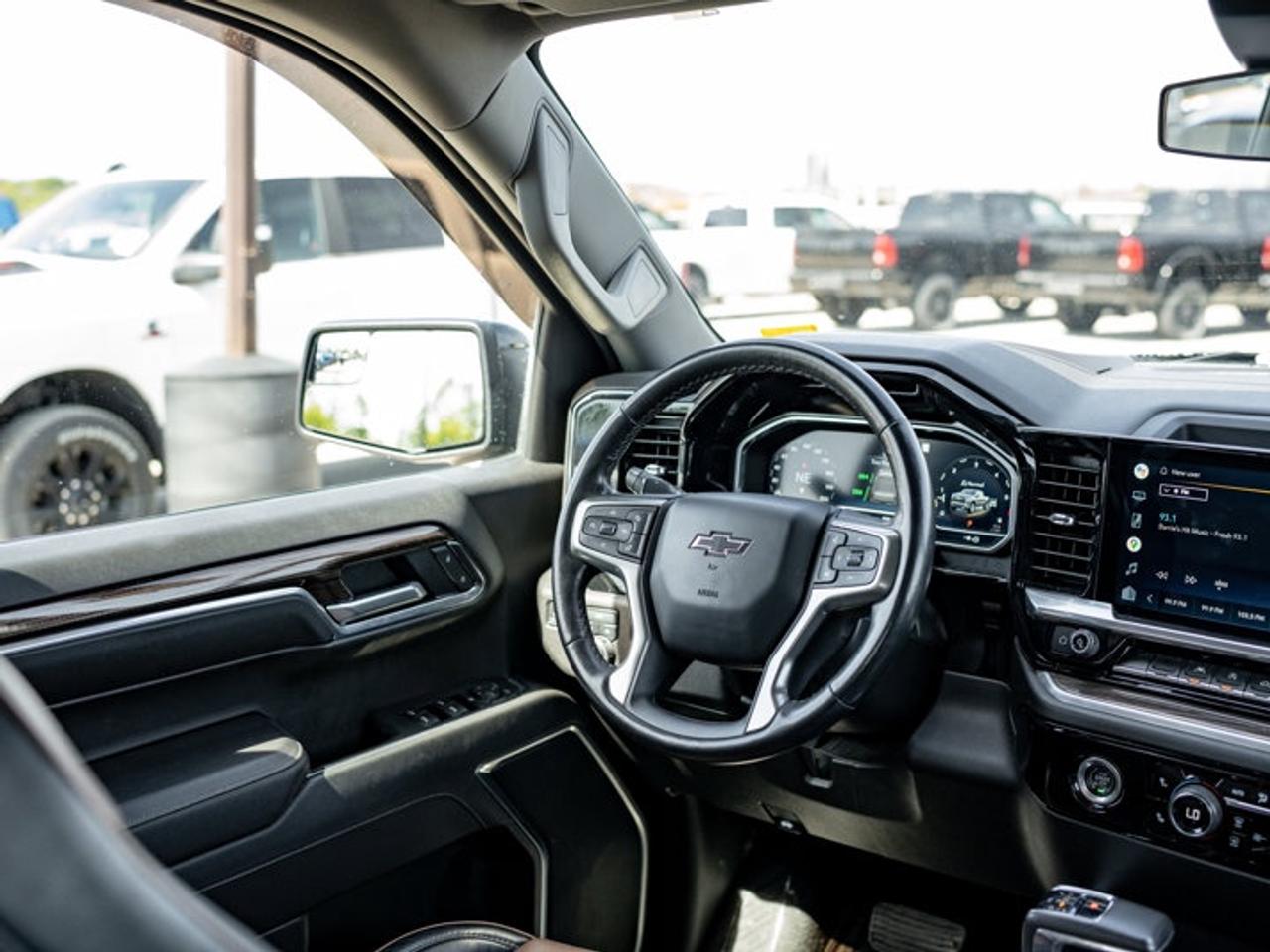 2022 Chevrolet Silverado 1500 RST Photo
