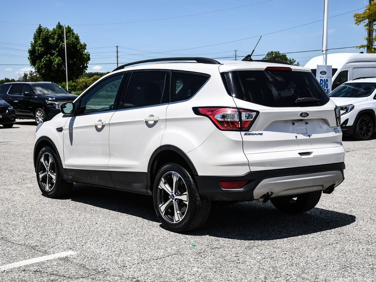 2018 Ford Escape SEL NAV | SUNROOF | HTD SEATS | REMOTE START Photo3