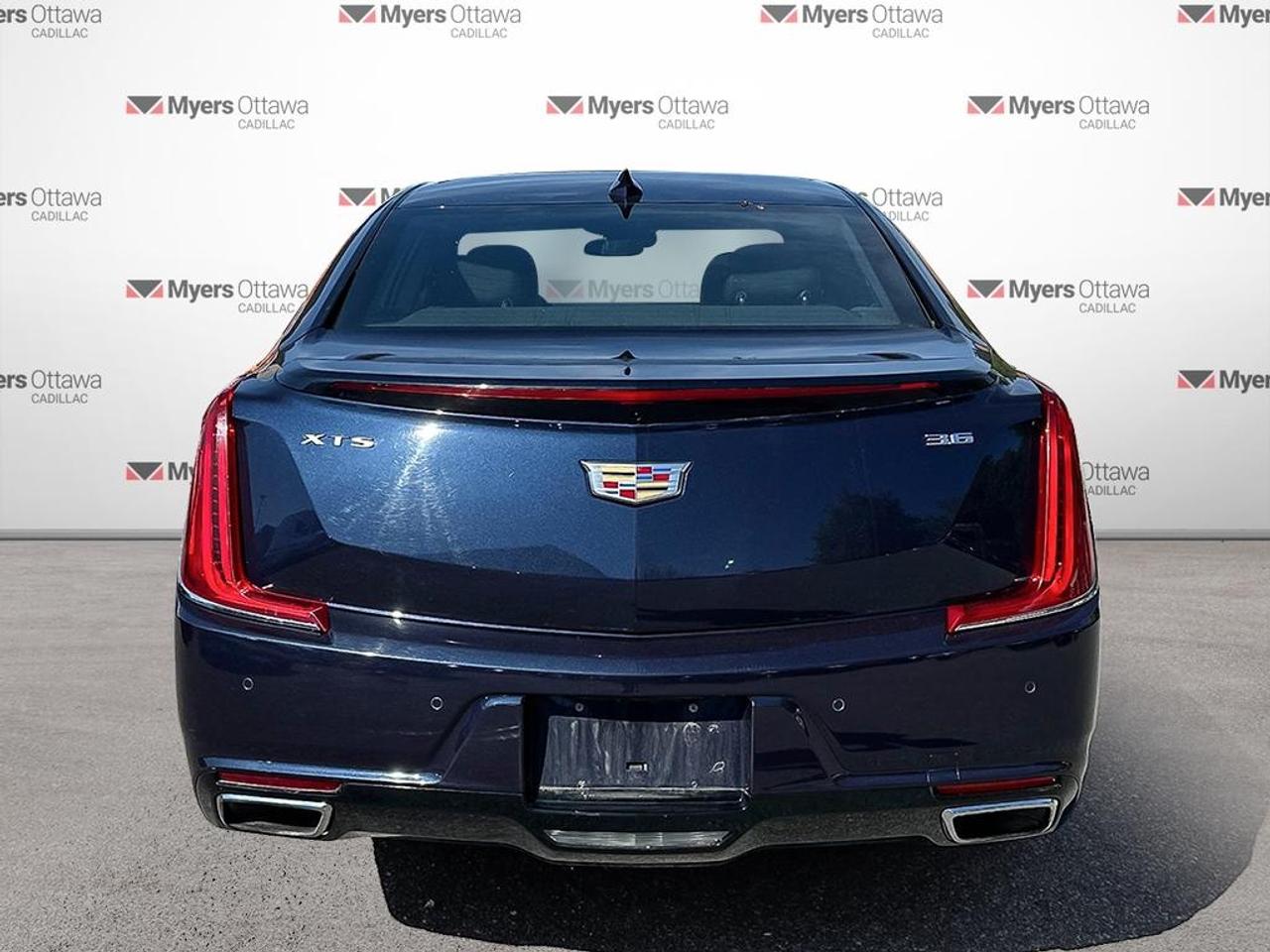 2018 Cadillac XTS Platinum  - Sunroof -  Navigation Photo4