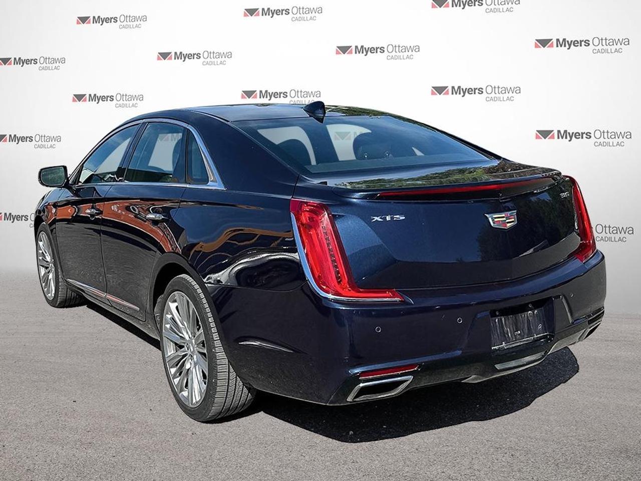 2018 Cadillac XTS Platinum  - Sunroof -  Navigation Photo3