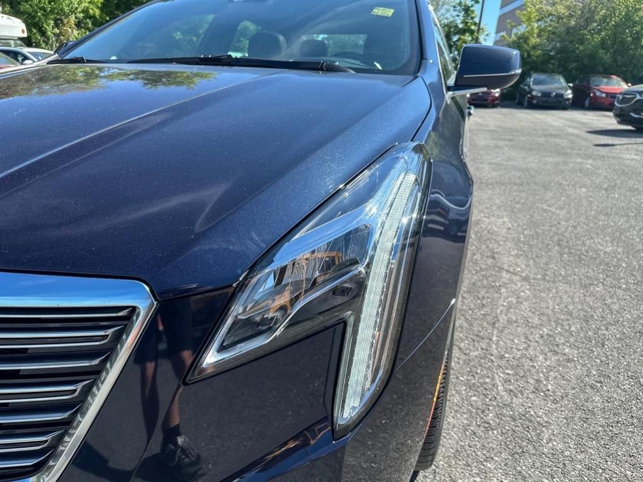 2018 Cadillac XTS Platinum  - Sunroof -  Navigation Photo