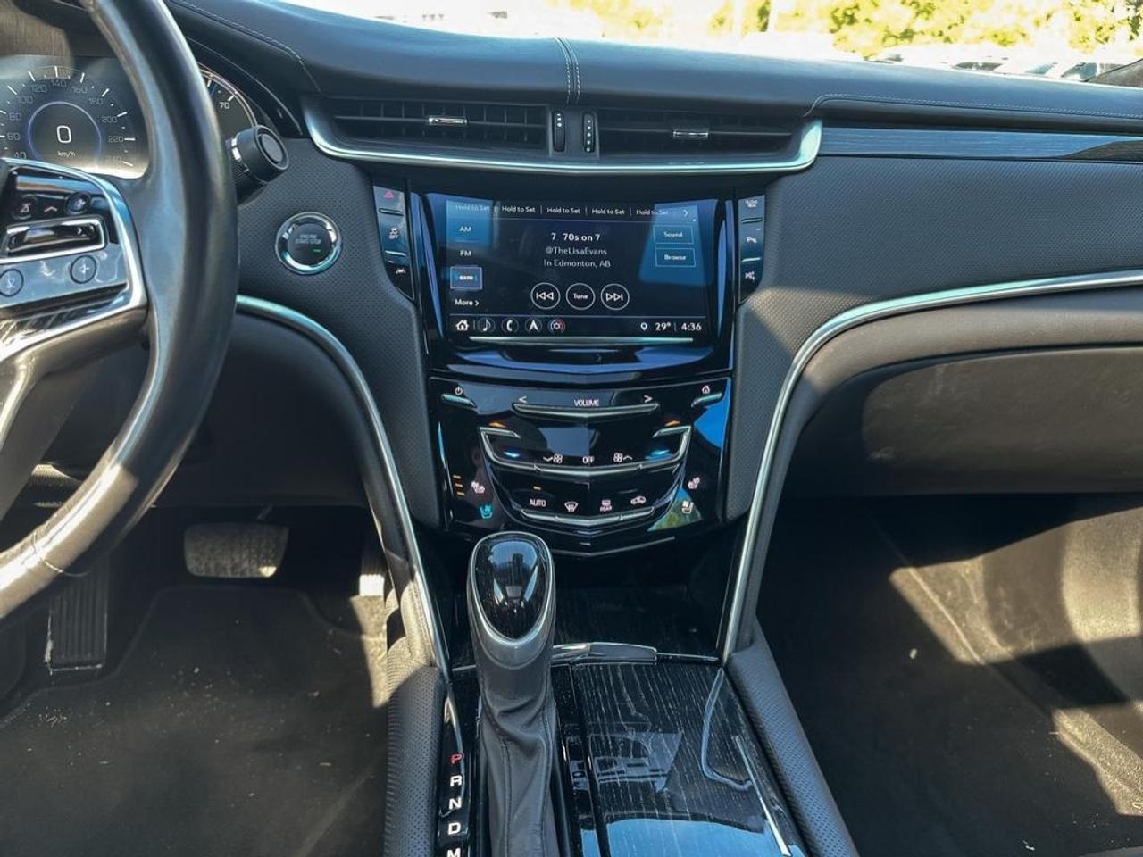 2018 Cadillac XTS Platinum  - Sunroof -  Navigation Photo