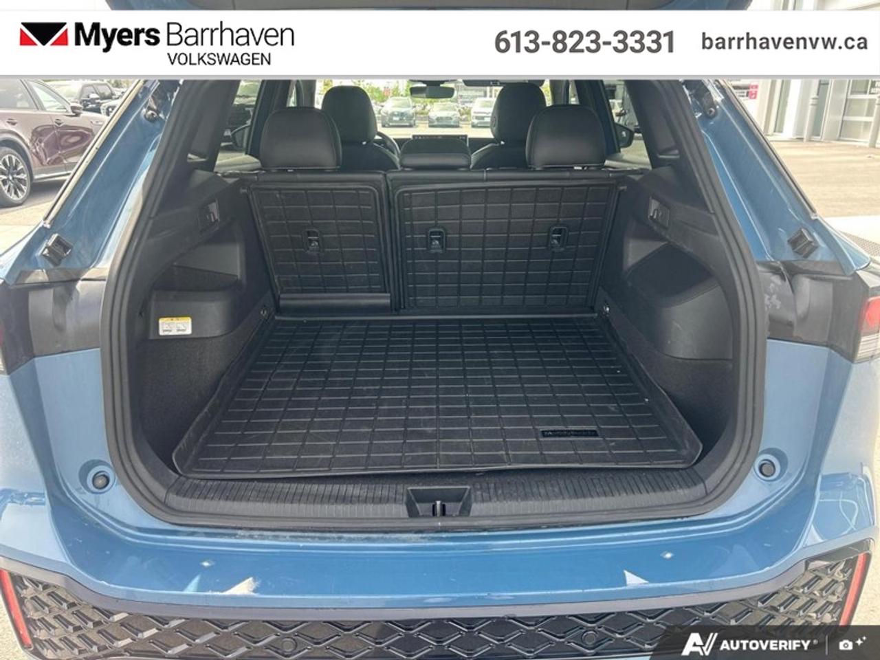 2025 Volkswagen Tiguan Comfortline R-Line Black Edition Photo