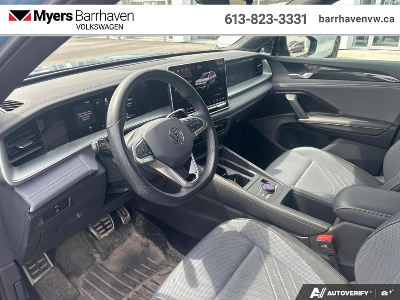 2025 Volkswagen Tiguan Comfortline R-Line Black Edition Photo