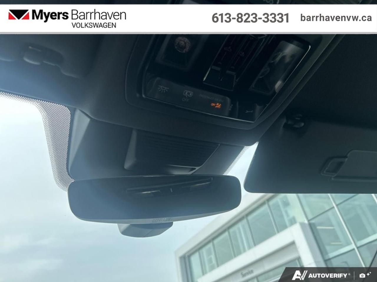 2025 Volkswagen Tiguan Comfortline R-Line Black Edition Photo