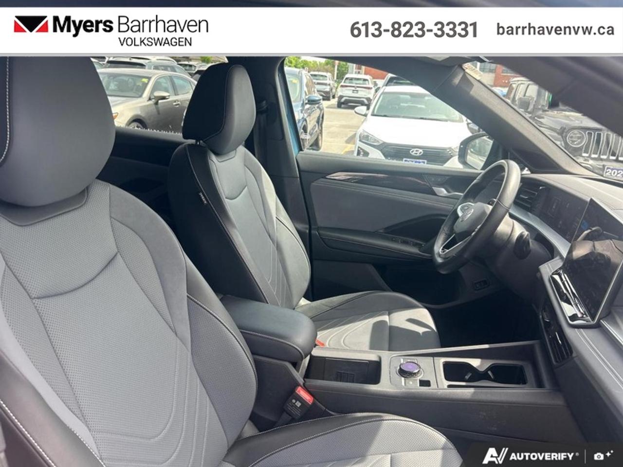 2025 Volkswagen Tiguan Comfortline R-Line Black Edition Photo