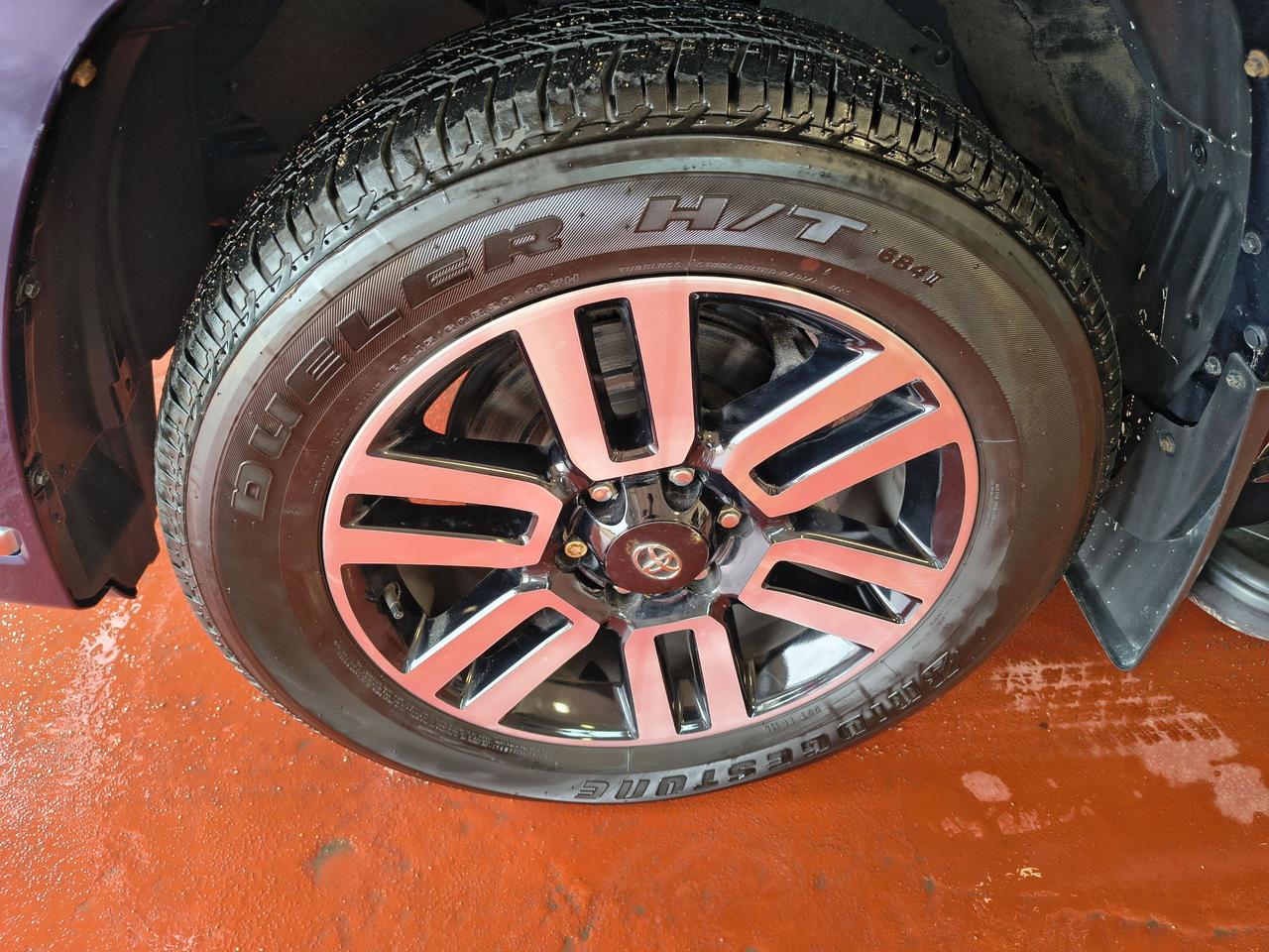 2022 Toyota 4Runner Limited Photo0
