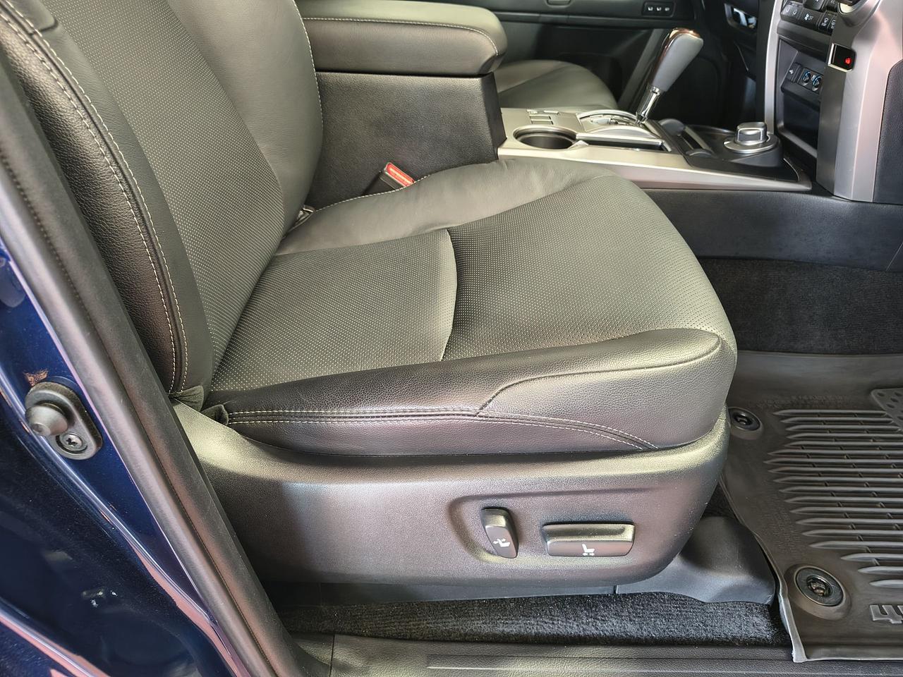 2022 Toyota 4Runner Limited Photo0