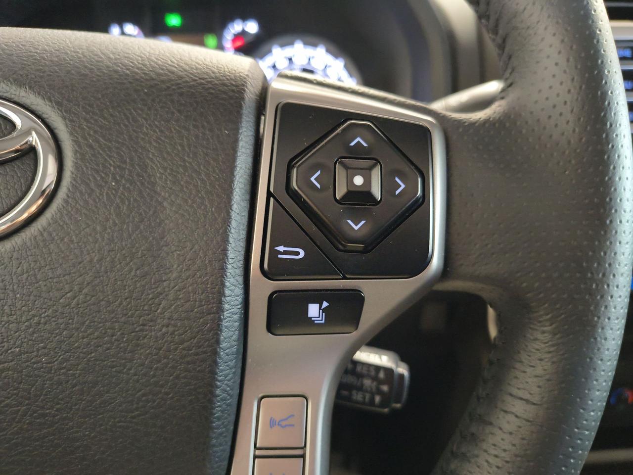 2022 Toyota 4Runner Limited Photo0