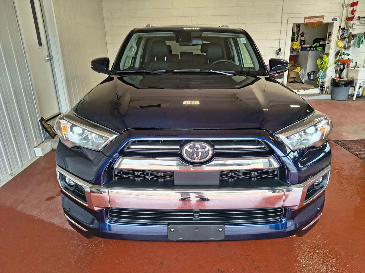 2022 Toyota 4Runner Limited Photo0