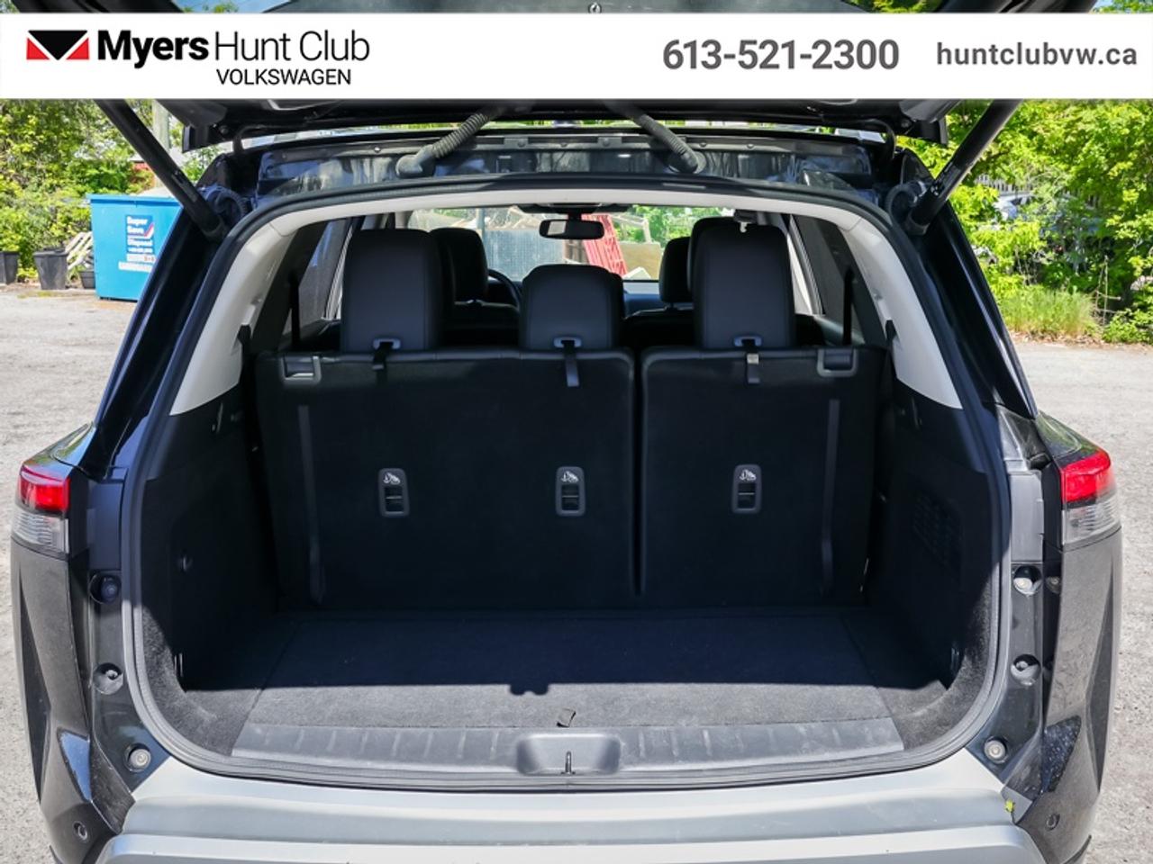 2022 Nissan Pathfinder SL  - Leather Seats Photo