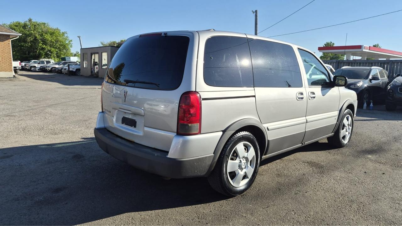 2009 Pontiac Montana REG WB, ONLY 139KMS, NEEDS FLOOR REPAIR, AS IS Photo