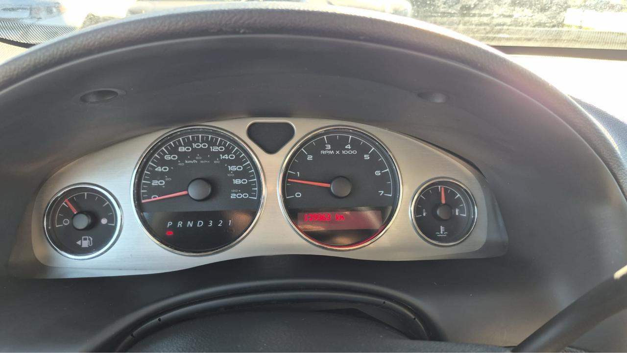 2009 Pontiac Montana REG WB, ONLY 139KMS, NEEDS FLOOR REPAIR, AS IS Photo
