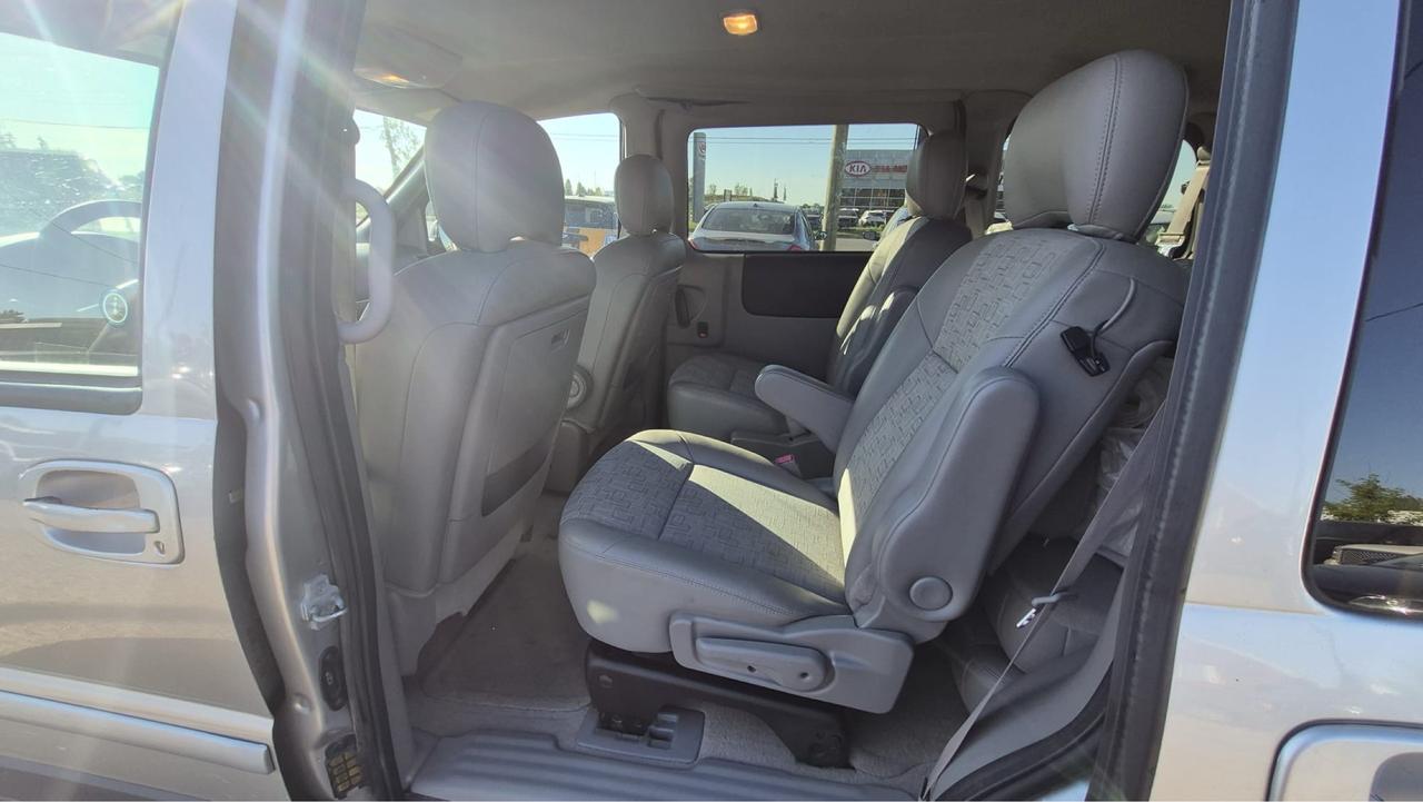 2009 Pontiac Montana REG WB, ONLY 139KMS, NEEDS FLOOR REPAIR, AS IS Photo