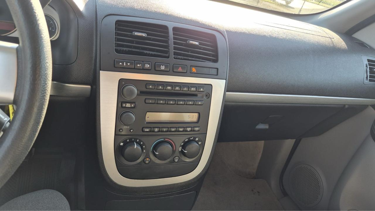 2009 Pontiac Montana REG WB, ONLY 139KMS, NEEDS FLOOR REPAIR, AS IS Photo