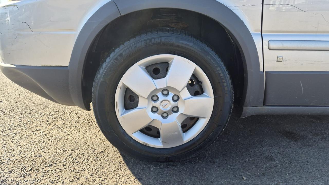 2009 Pontiac Montana REG WB, ONLY 139KMS, NEEDS FLOOR REPAIR, AS IS Photo