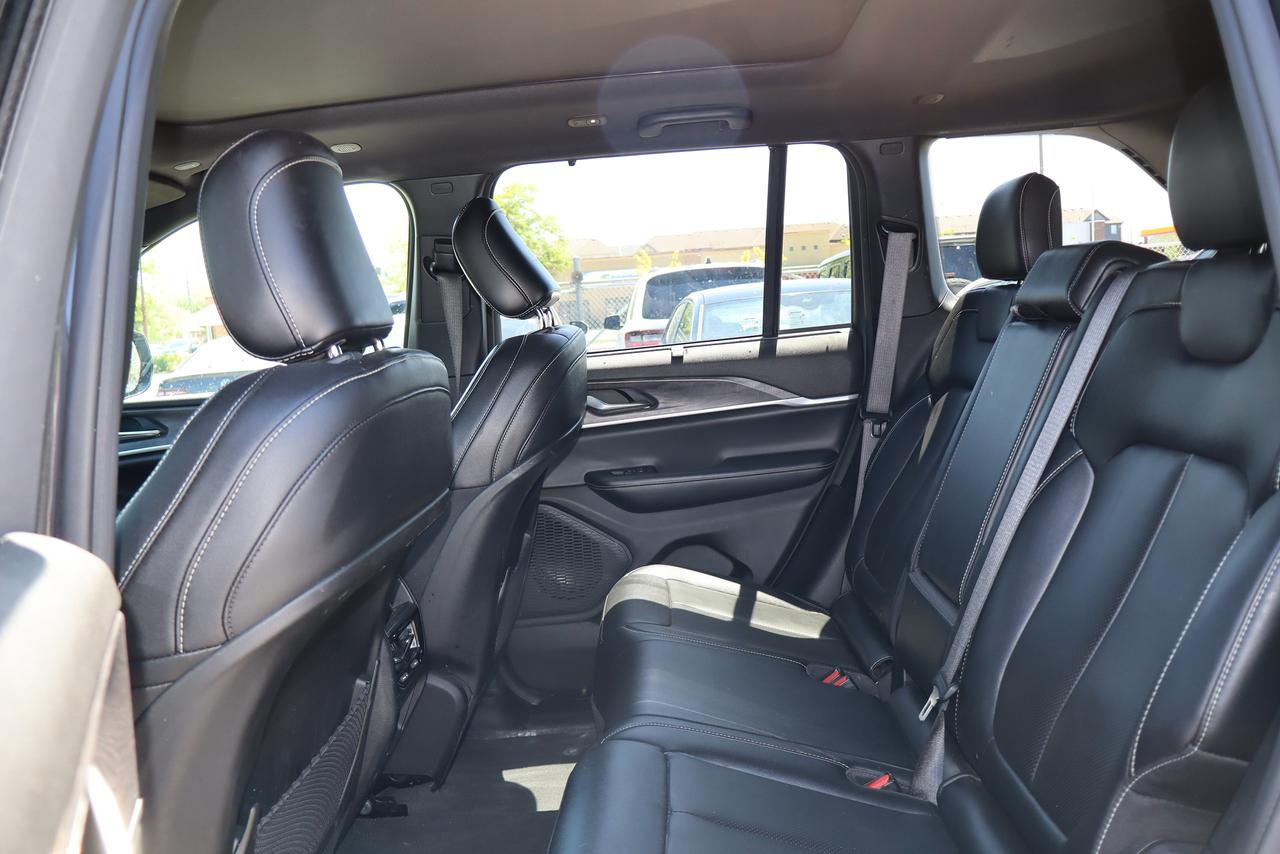 2024 Jeep Grand Cherokee LIMITED 4X4 Photo